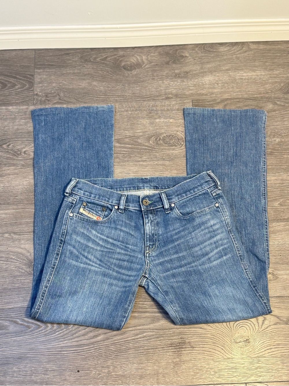 Diesel Industry Made in Italy Bootcut Flare Jeans Size 29 Medium Wash
